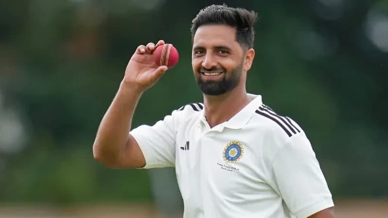 Four Wickets, One Dream: How Auqib Nabi Is Making His Mark in Indian Cricket