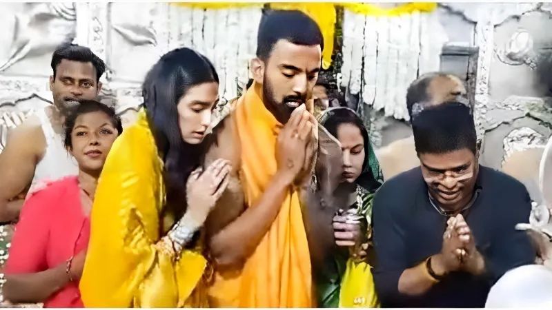 Lokesh Rahul in the Mahakal Temple with wife Atiya Sethi